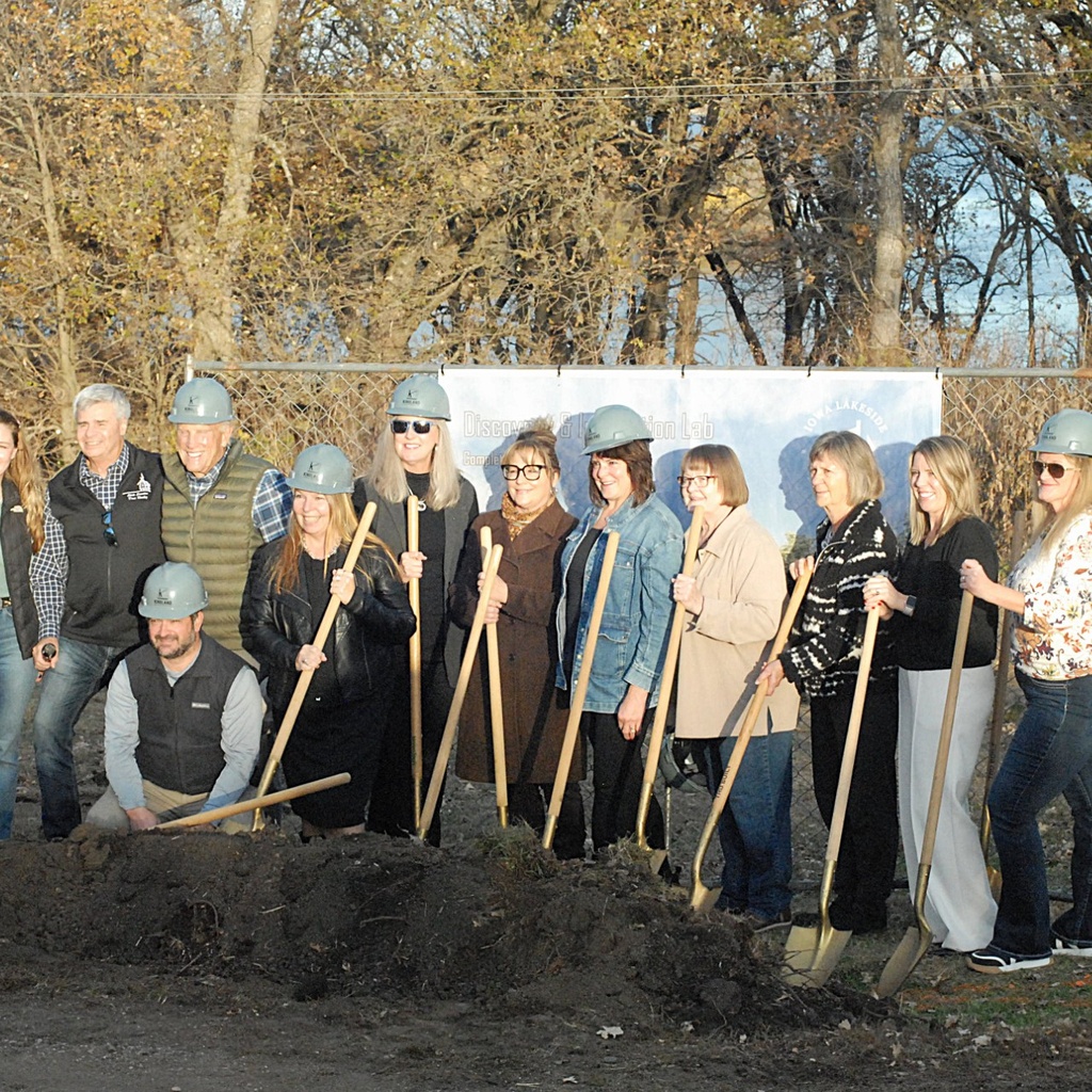 Group photo of groundbreaking